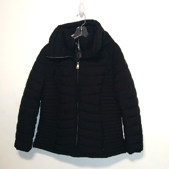 Dkny Jackets & Blazers - DKNY Quilted Black Puffer Jacket - Size XL